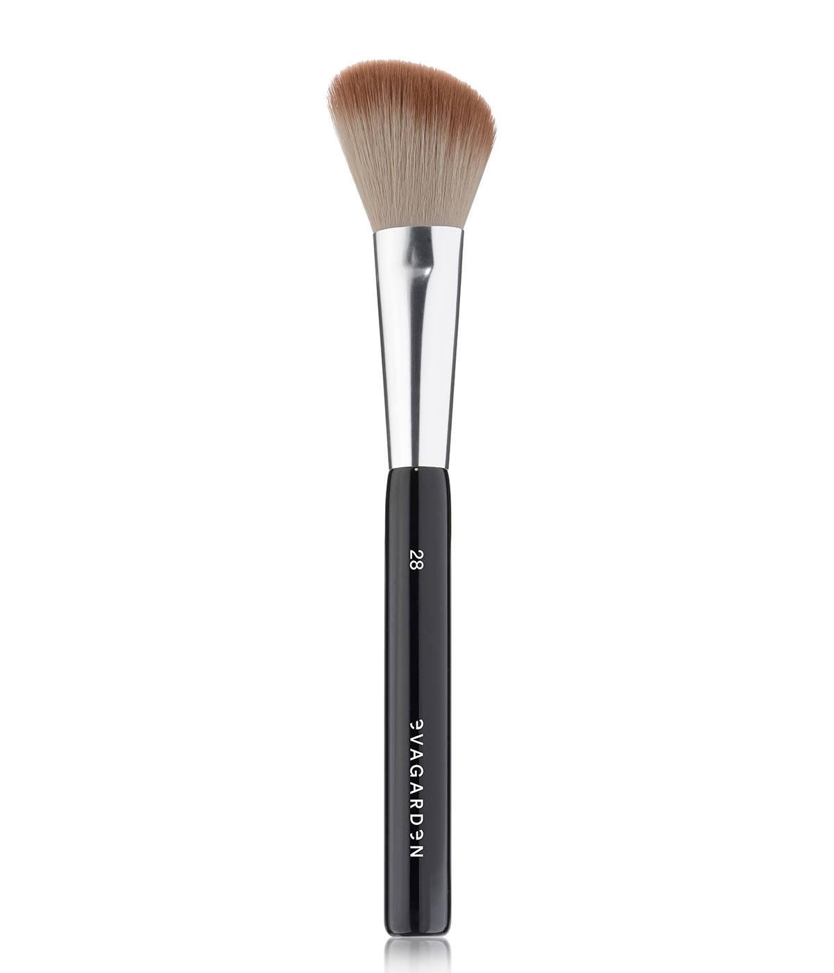 Angle Blush Brush No.28